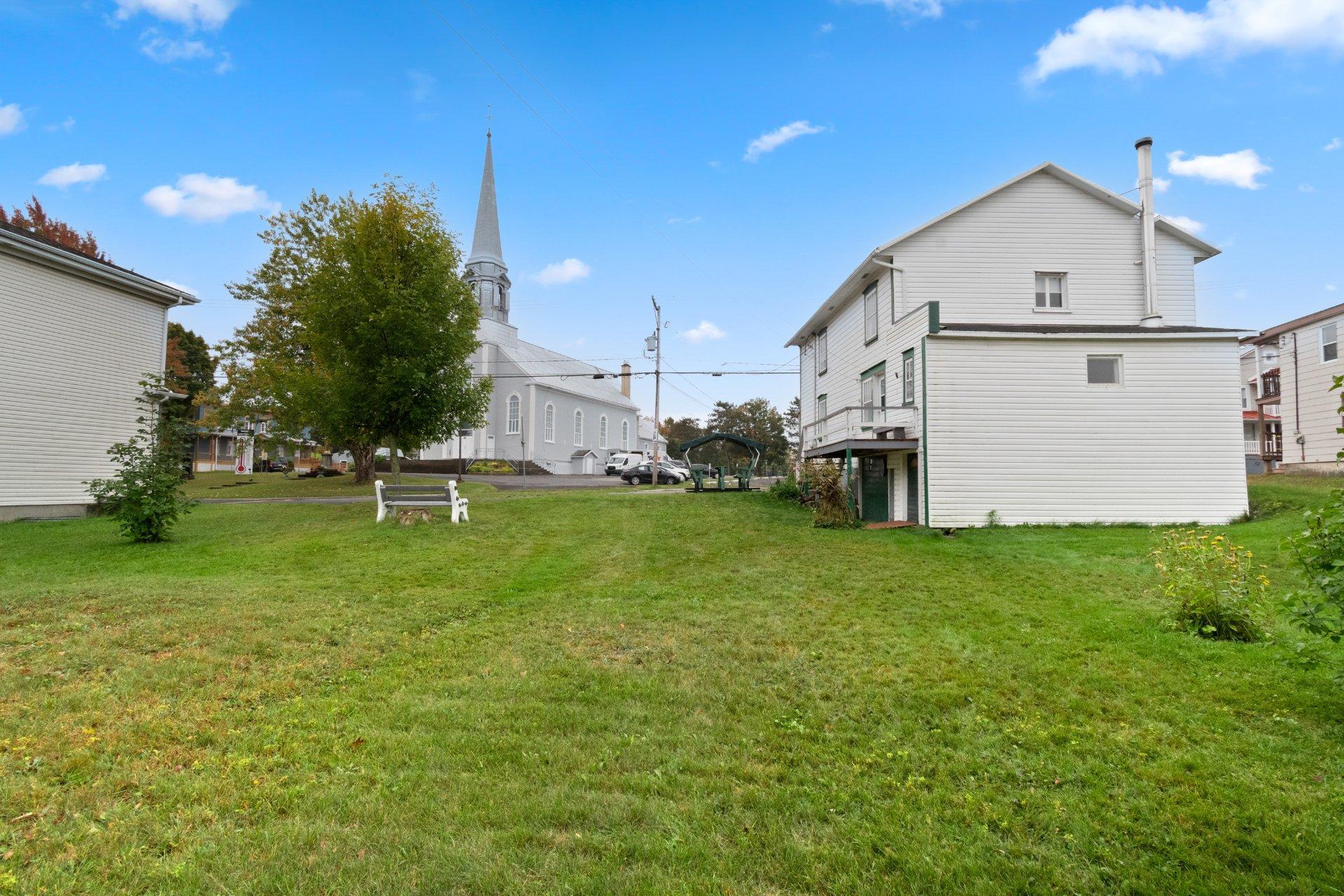 









1687


Rue Principale

,
Saint-Gilles,




QC
G0S2P0


