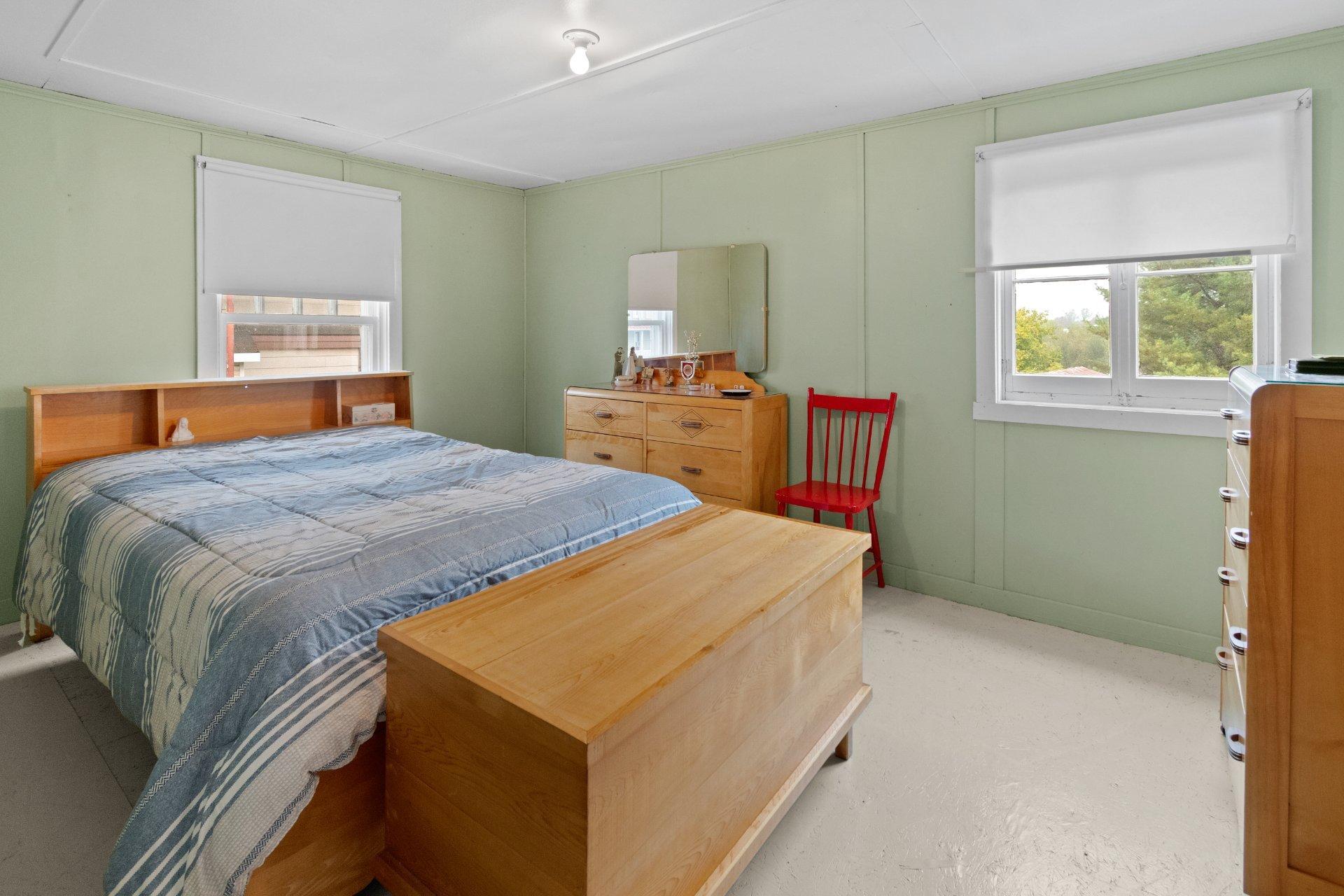 









1687


Rue Principale

,
Saint-Gilles,




QC
G0S2P0

