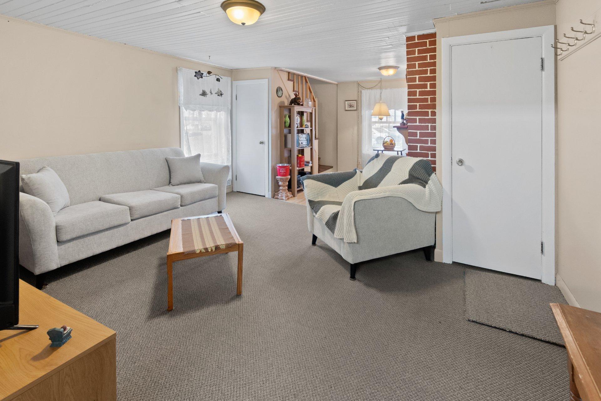 









1687


Rue Principale

,
Saint-Gilles,




QC
G0S2P0

