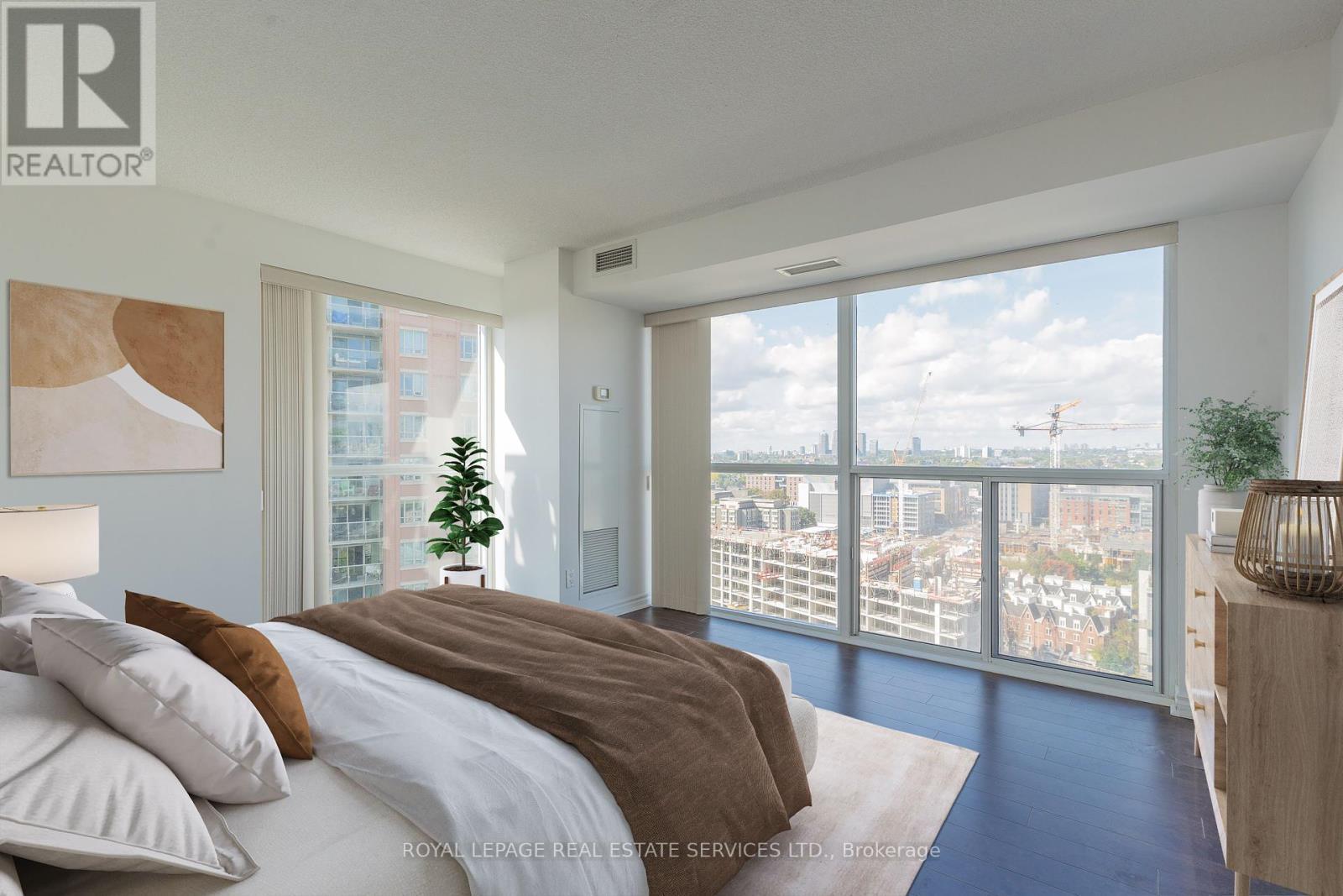 












1807 - 100 WESTERN BATTERY ROAD

,
Toronto,




Ontario
M6K3S2

