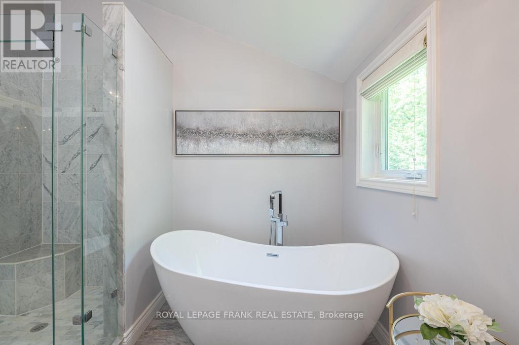 












113 FIRE ROUTE 37

,
Trent Lakes,




Ontario
K0L1J0

