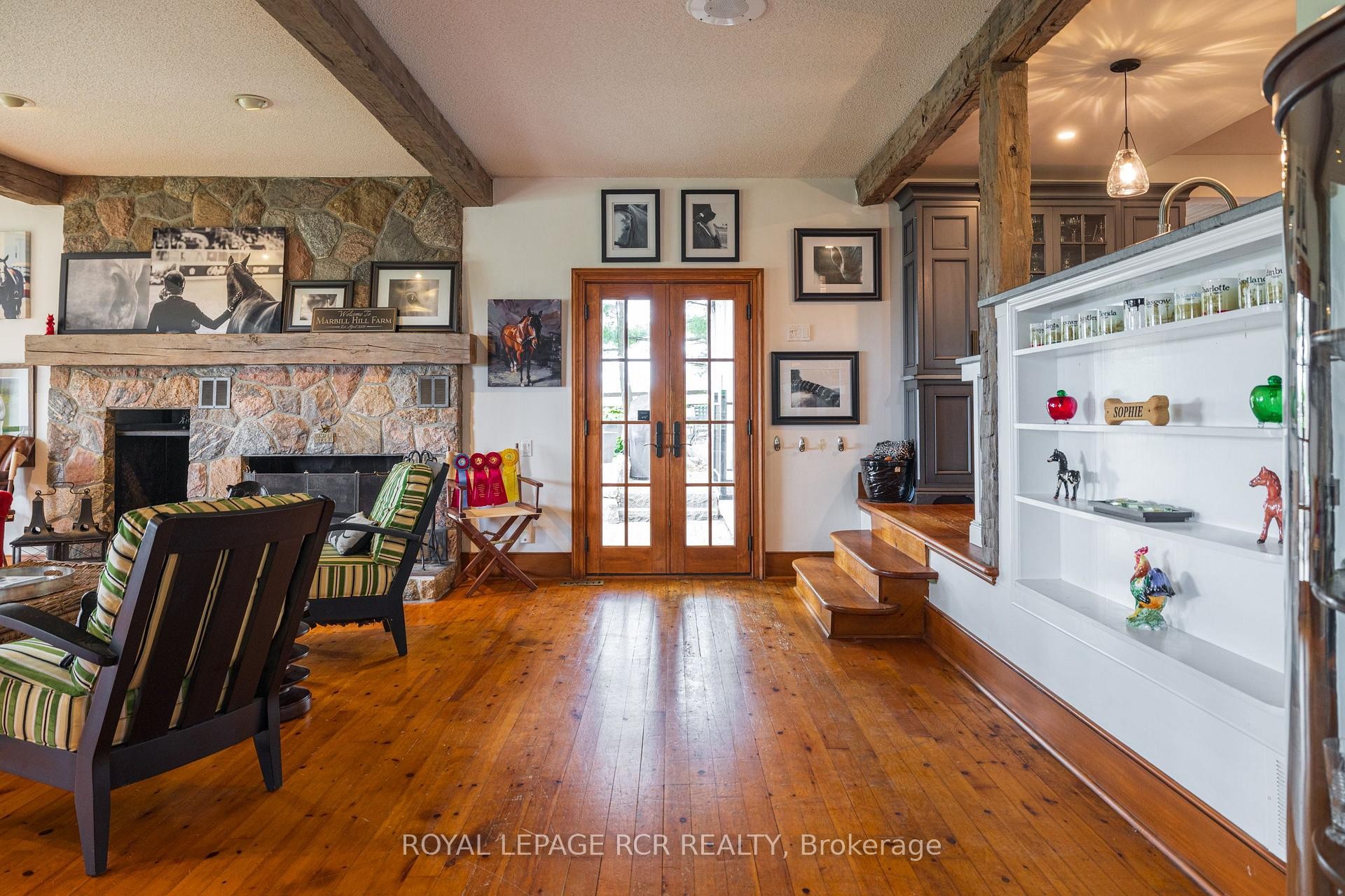 









3935


3rd

Line,
Bradford West Gwillimbury,




ON
L0G 1W0

