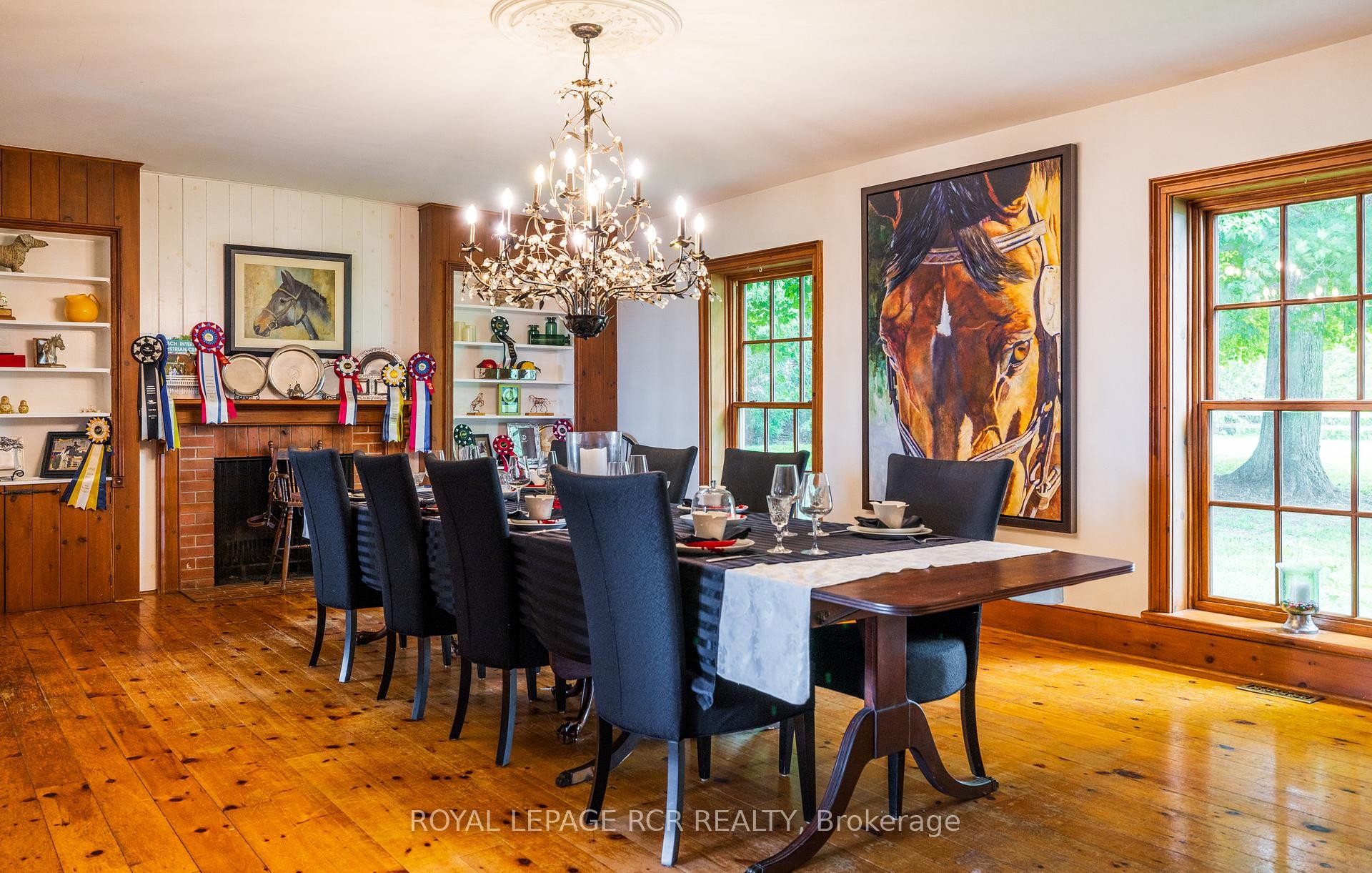 









3935


3rd

Line,
Bradford West Gwillimbury,




ON
L0G 1W0

