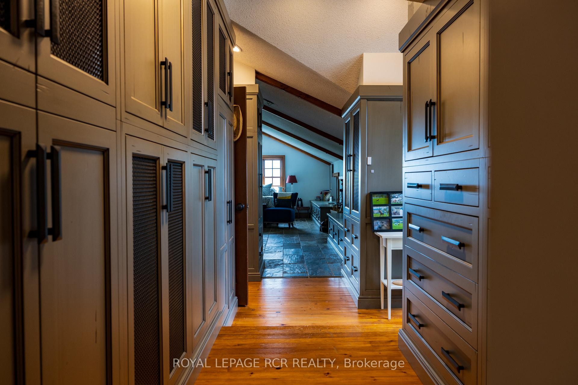 









3935


3rd

Line,
Bradford West Gwillimbury,




ON
L0G 1W0

