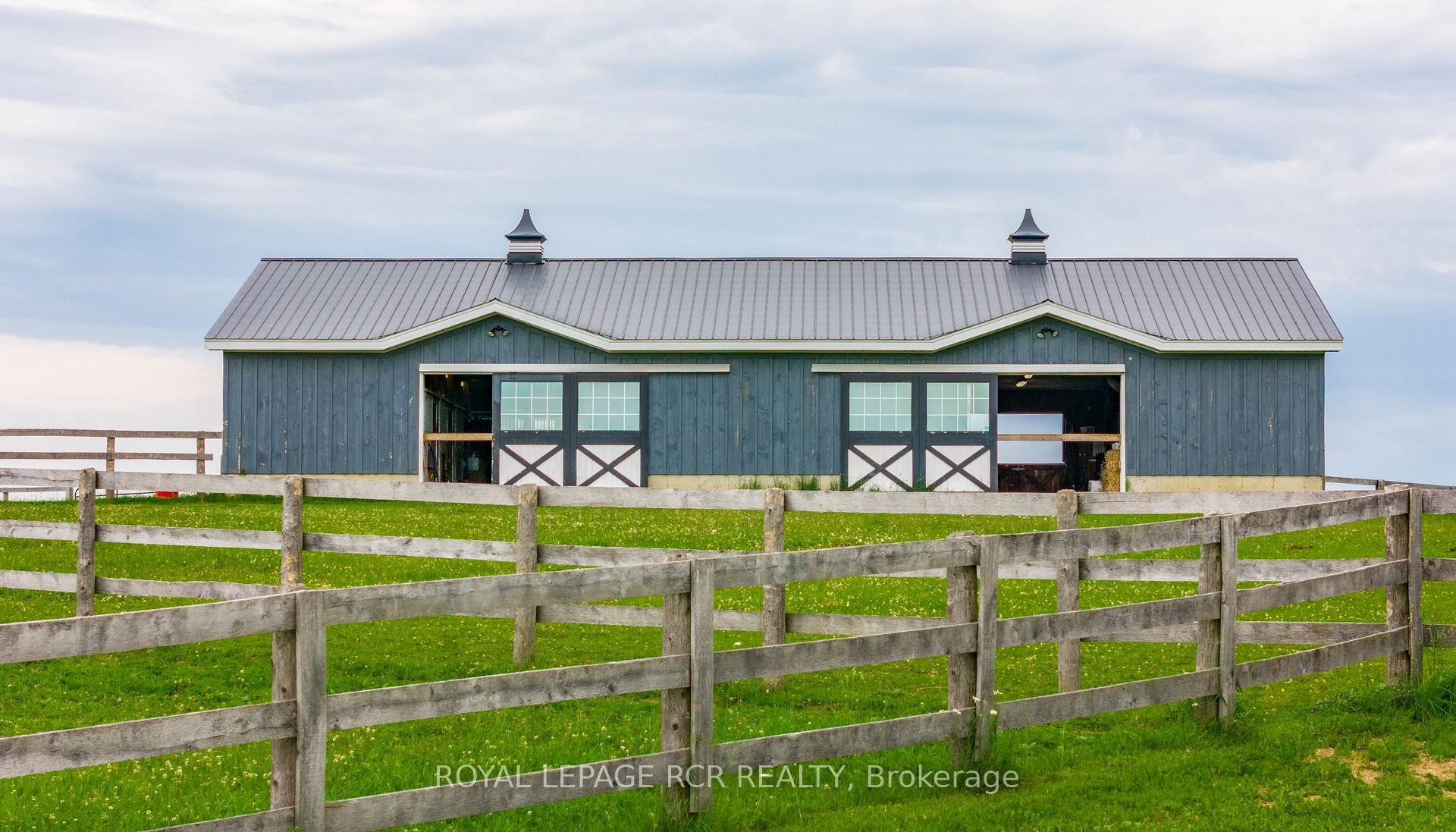 









3935


3rd

Line,
Bradford West Gwillimbury,




ON
L0G 1W0

