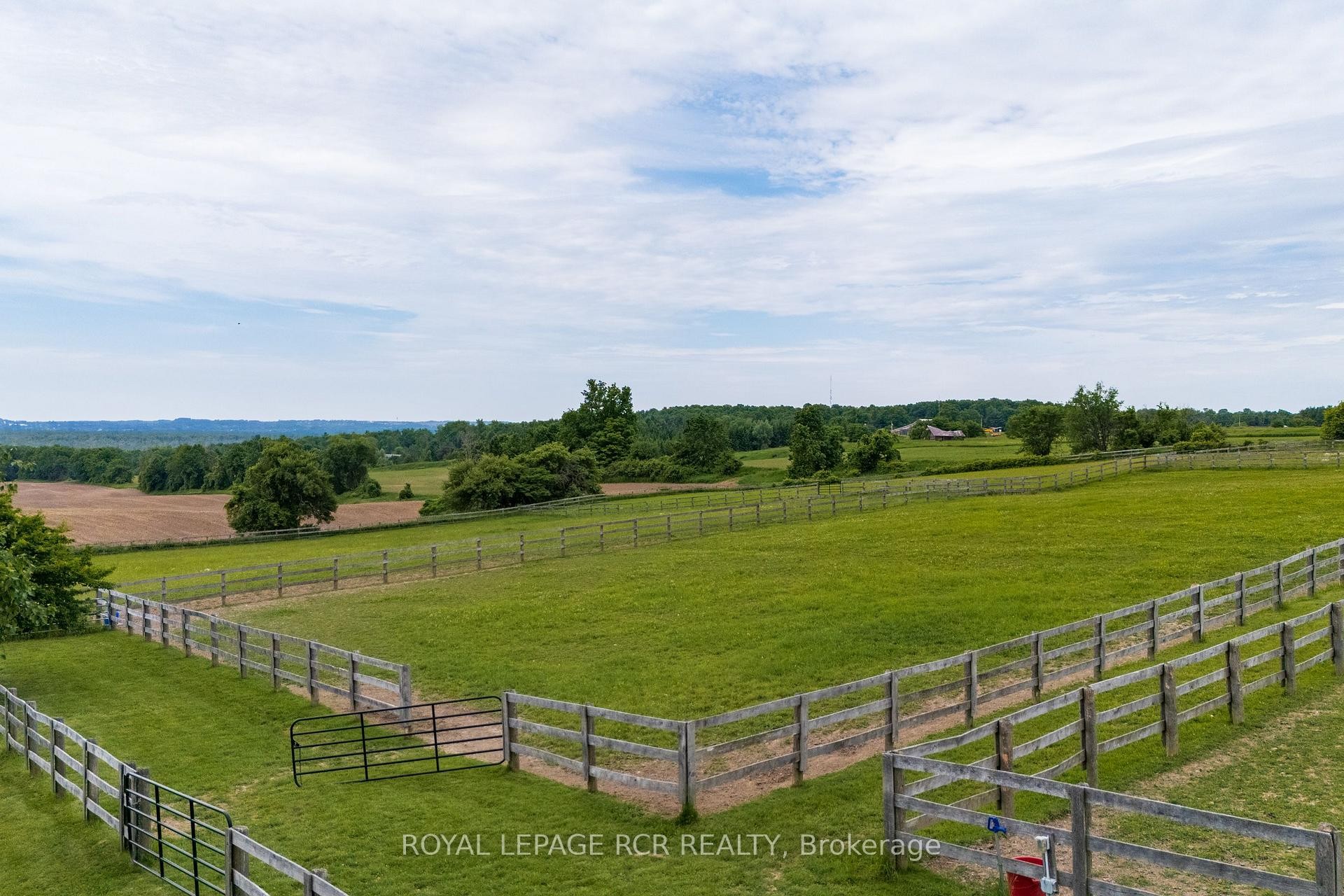 









3935


3rd

Line,
Bradford West Gwillimbury,




ON
L0G 1W0

