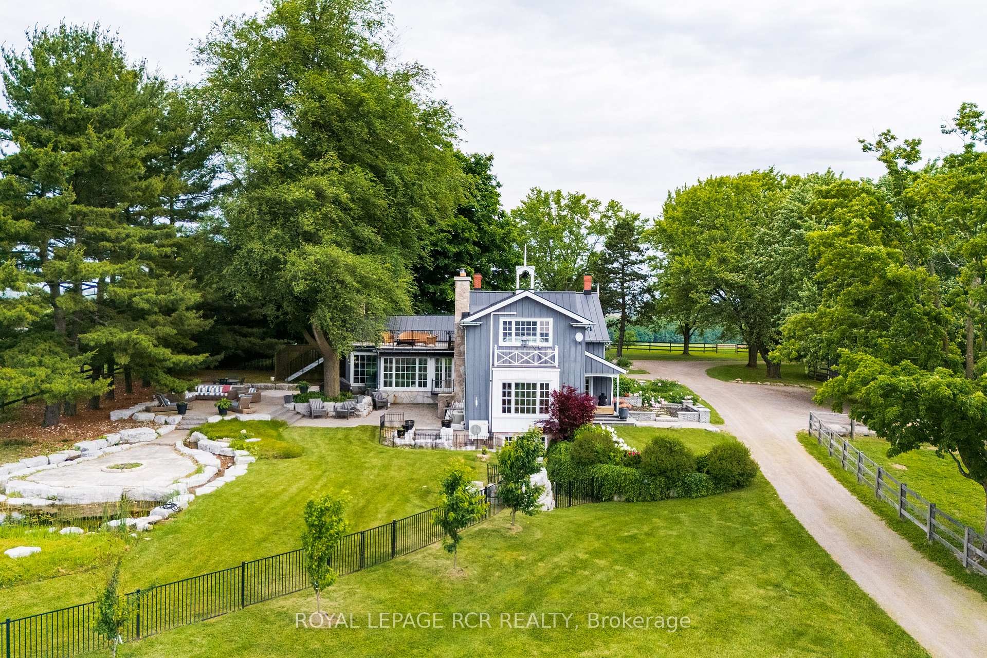 









3935


3rd

Line,
Bradford West Gwillimbury,




ON
L0G 1W0

