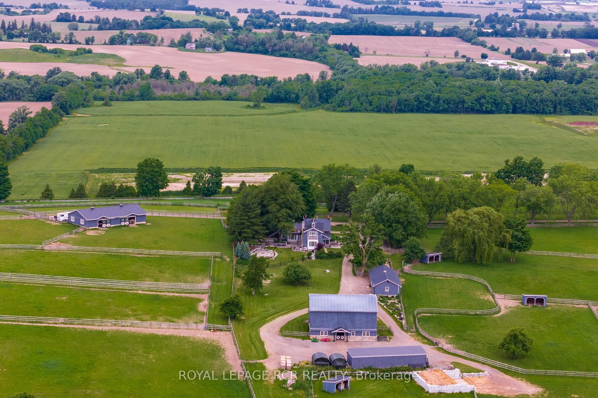 









3935


3rd

Line,
Bradford West Gwillimbury,




ON
L0G 1W0

