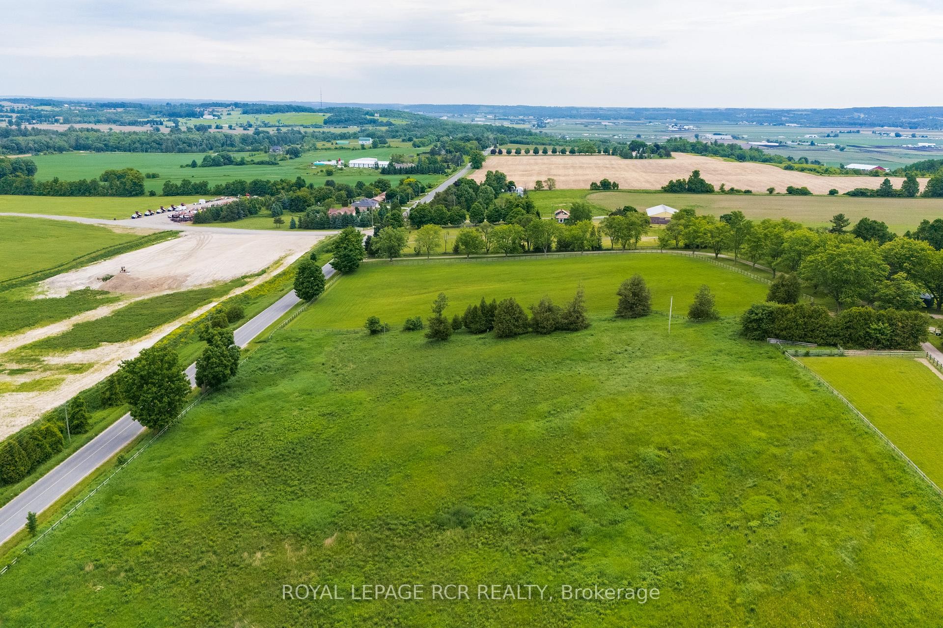 









3935


3rd

Line,
Bradford West Gwillimbury,




ON
L0G 1W0

