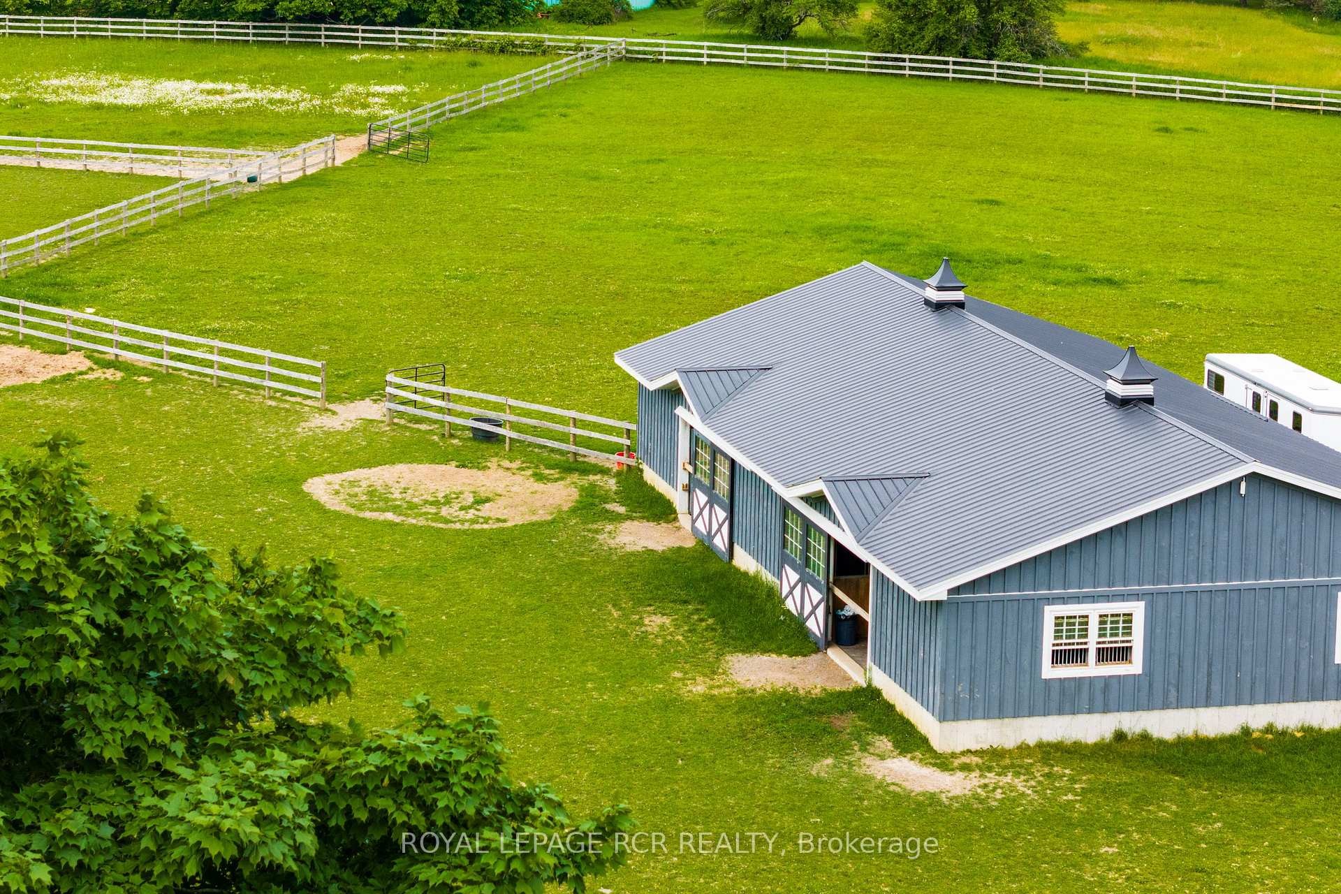 









3935


3rd

Line,
Bradford West Gwillimbury,




ON
L0G 1W0

