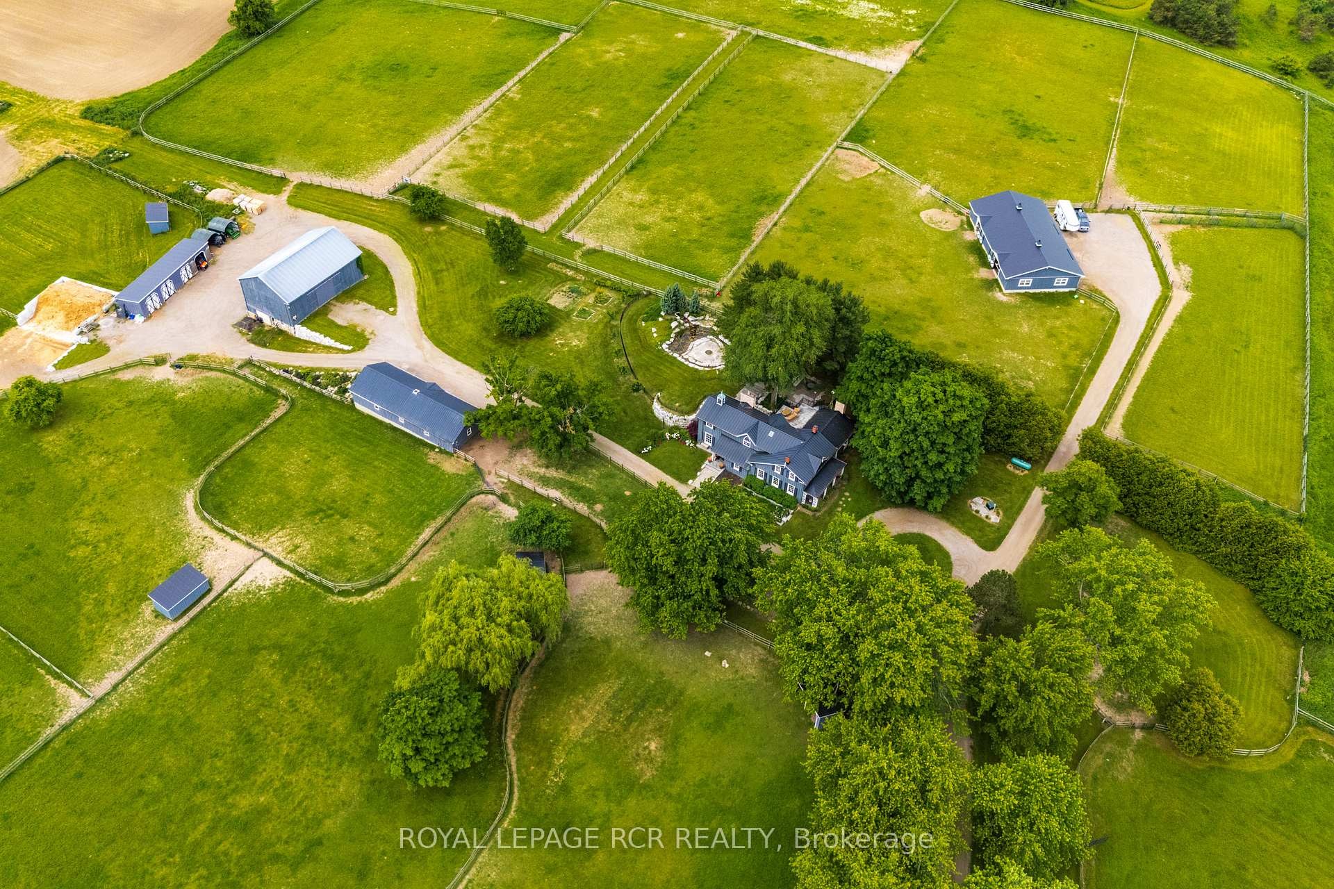 









3935


3rd

Line,
Bradford West Gwillimbury,




ON
L0G 1W0

