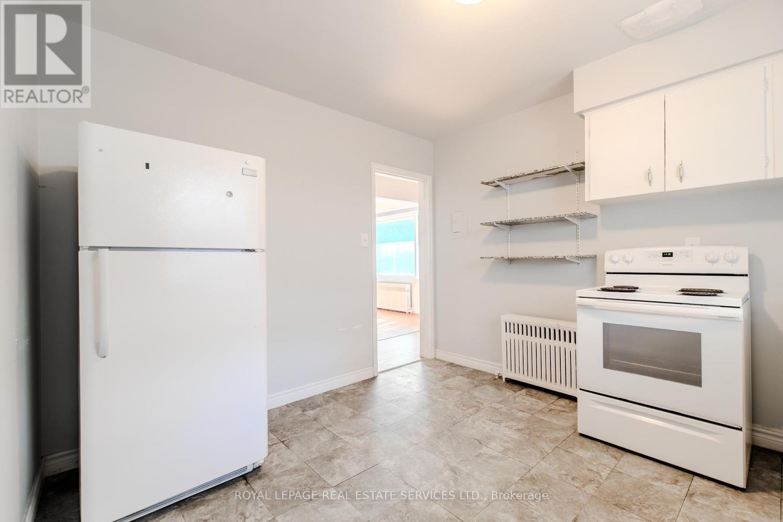 












20 PARK BOULEVARD

,
Toronto,




Ontario
M8W1G7

