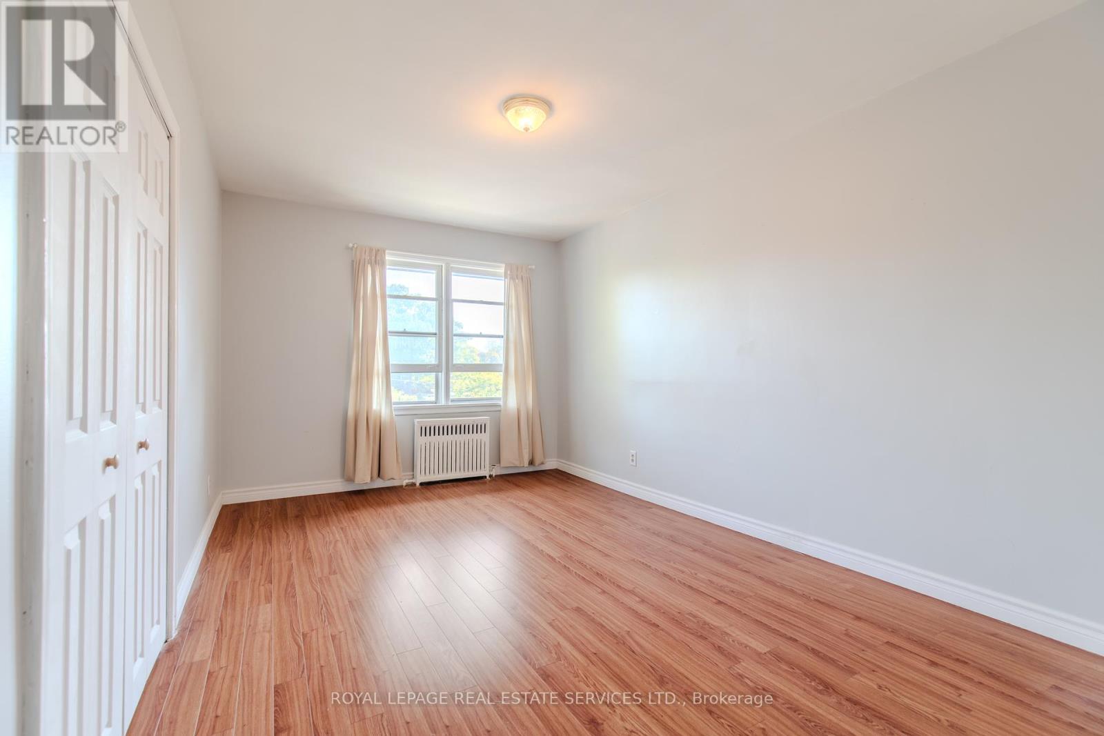 












20 PARK BOULEVARD

,
Toronto,




Ontario
M8W1G7

