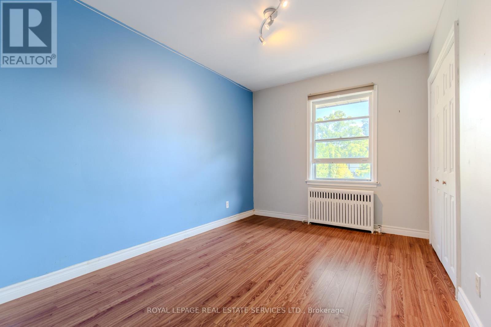 












20 PARK BOULEVARD

,
Toronto,




Ontario
M8W1G7

