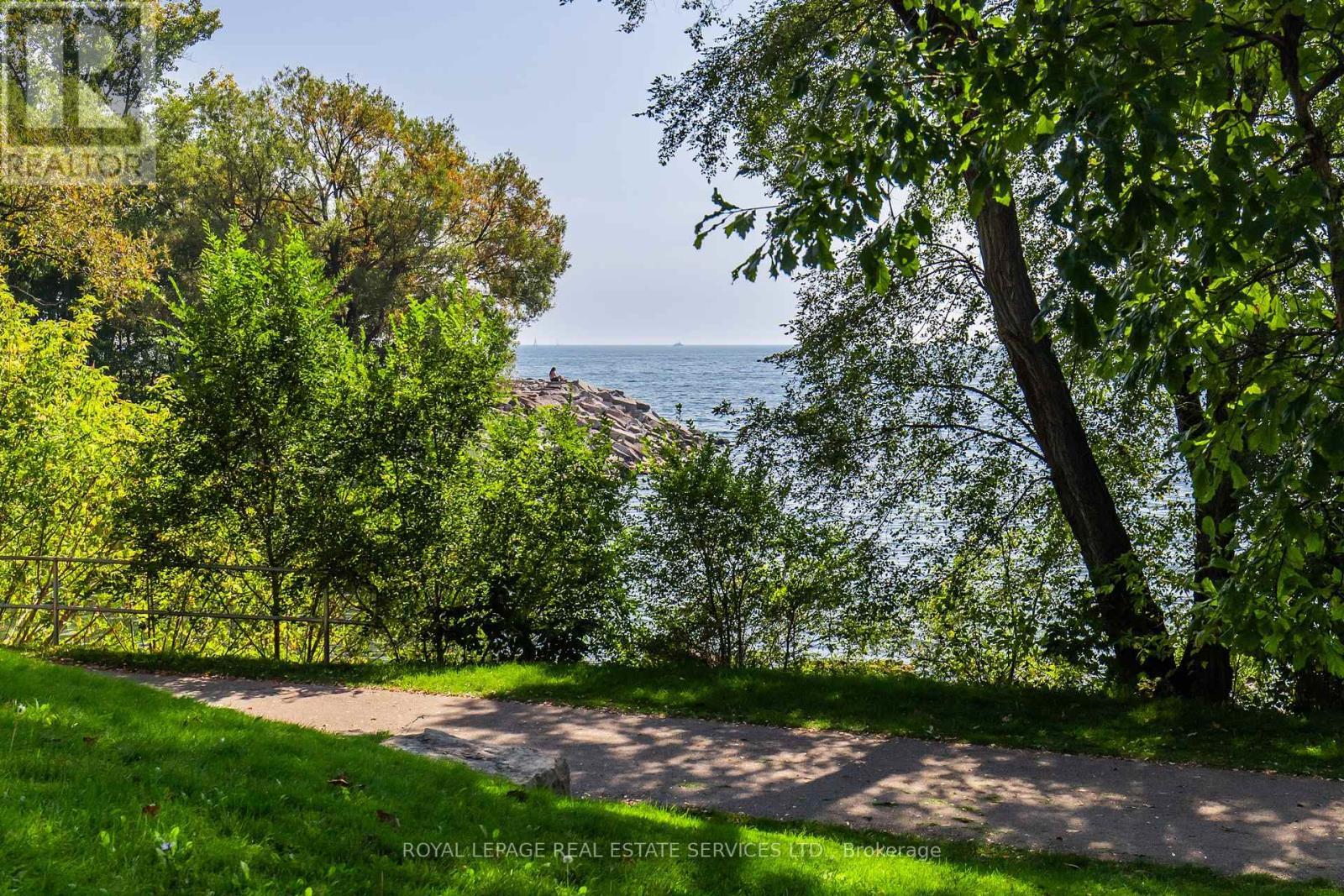 












20 PARK BOULEVARD

,
Toronto,




Ontario
M8W1G7

