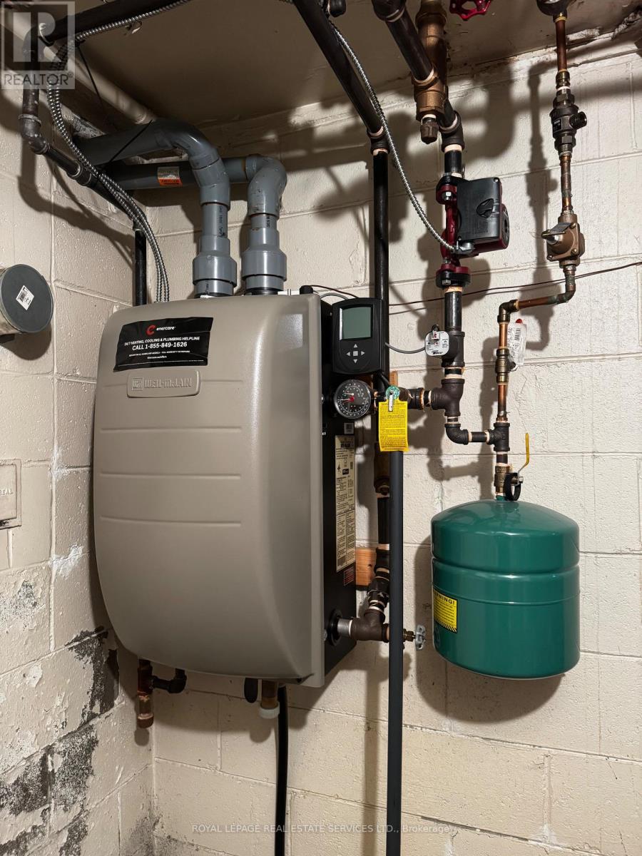 












20 PARK BOULEVARD

,
Toronto,




Ontario
M8W1G7

