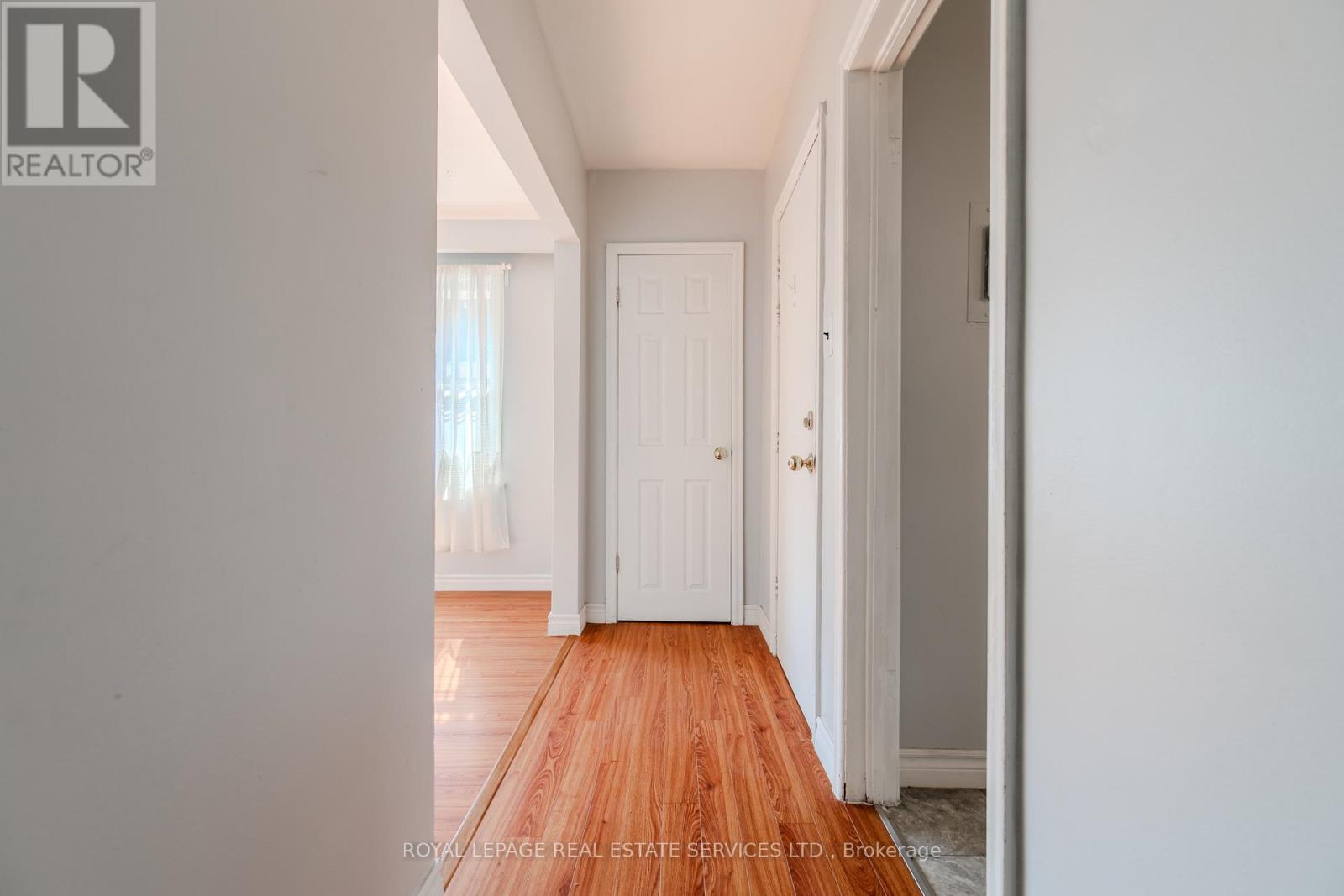 












20 PARK BOULEVARD

,
Toronto,




Ontario
M8W1G7

