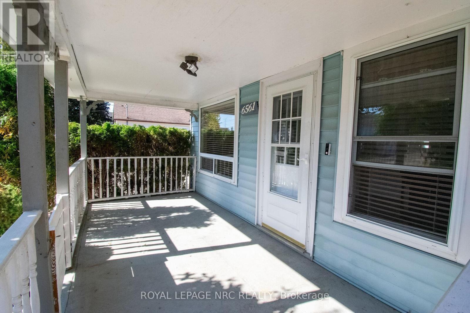 












6561 BELLEVUE STREET

,
Niagara Falls (Morrison),




Ontario
L2E1Y9

