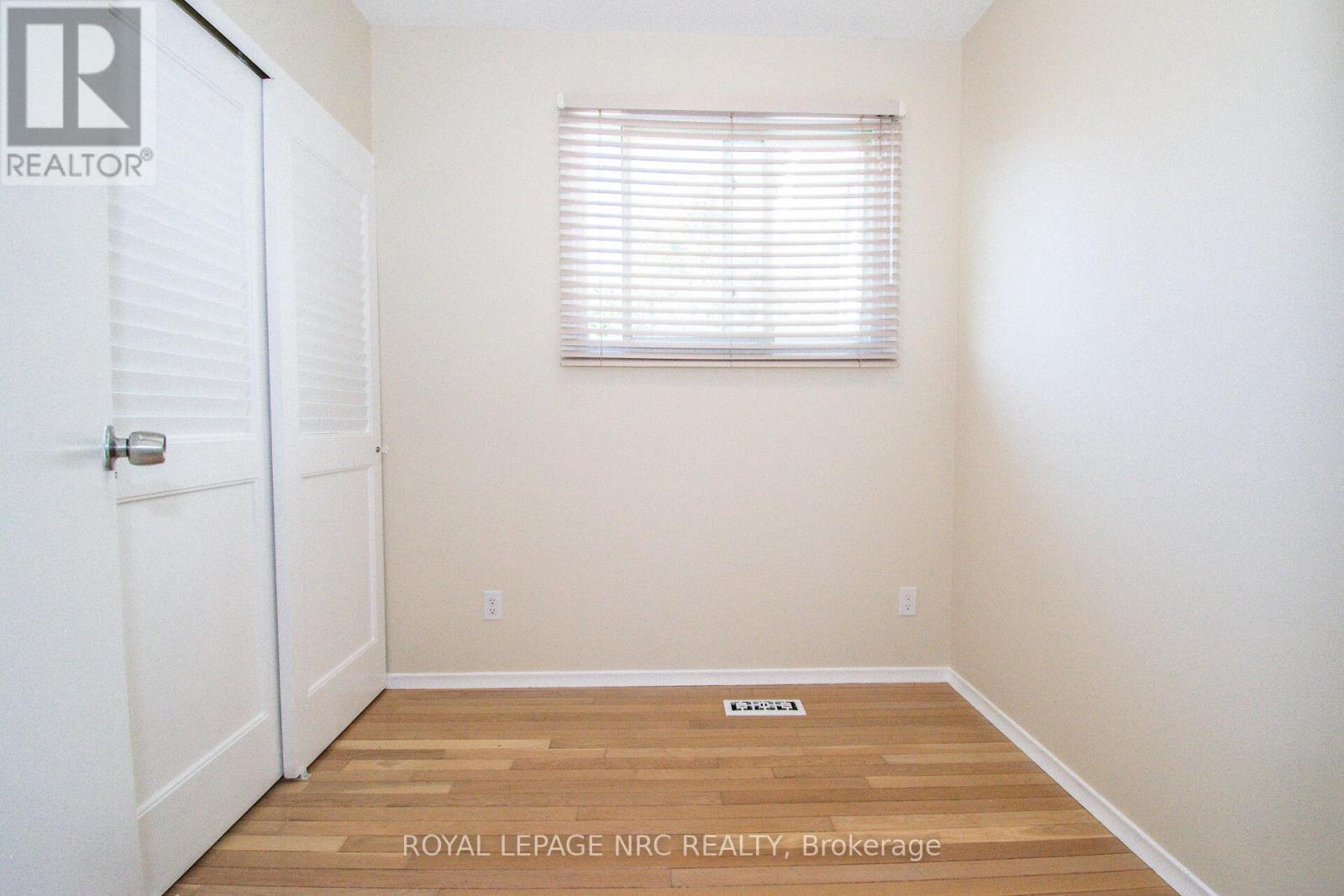 












6561 BELLEVUE STREET

,
Niagara Falls (Morrison),




Ontario
L2E1Y9

