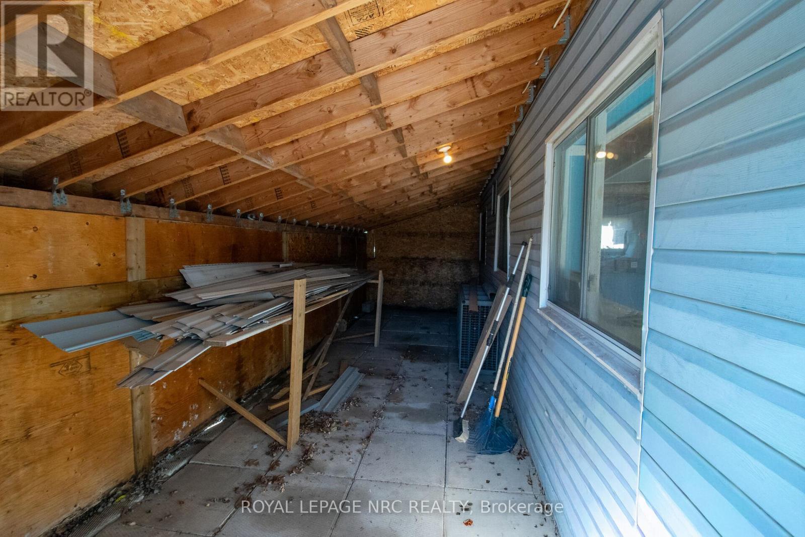 












6561 BELLEVUE STREET

,
Niagara Falls (Morrison),




Ontario
L2E1Y9

