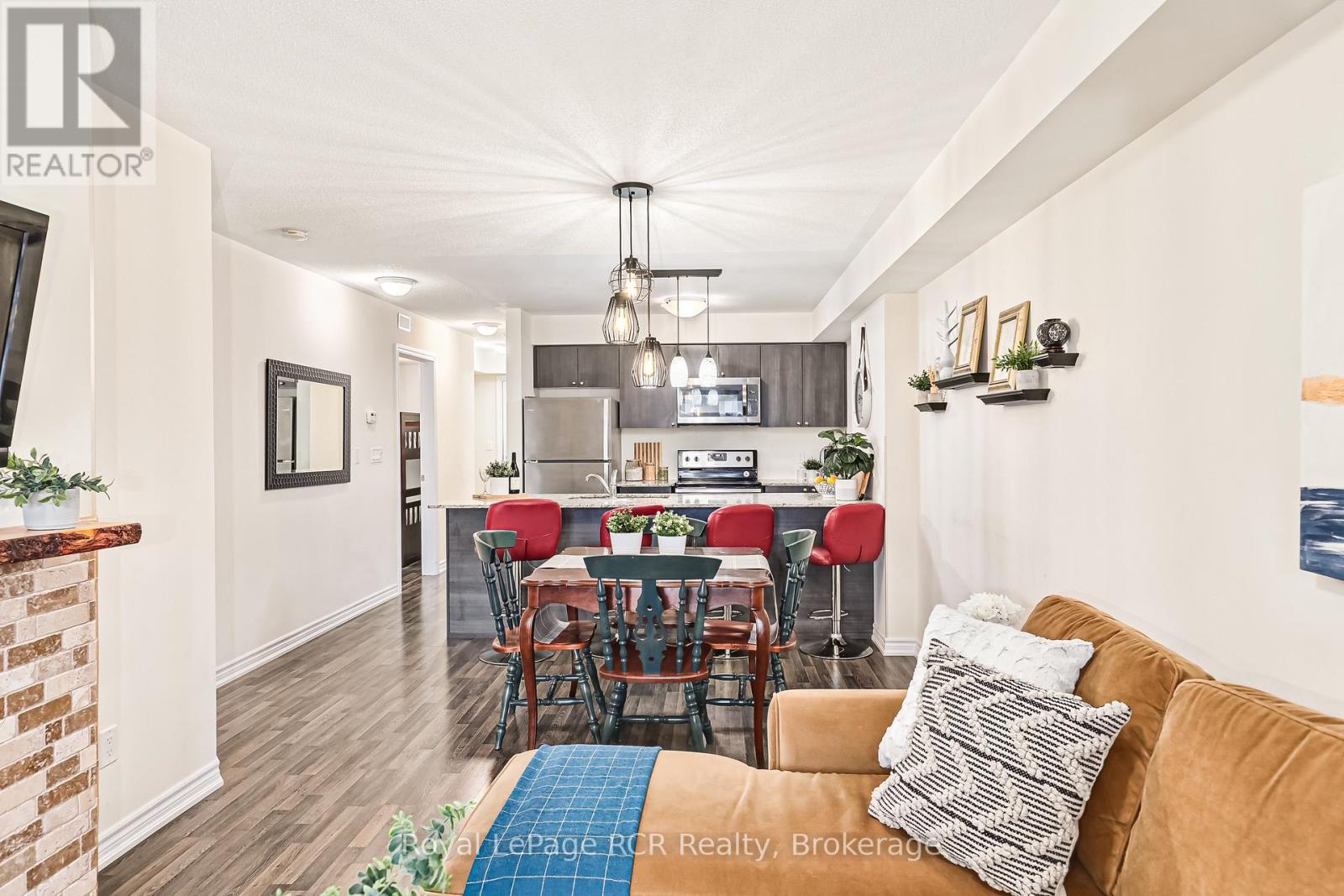 












205 - 2 COVE COURT

,
Collingwood,




Ontario
L9Y0Y6

