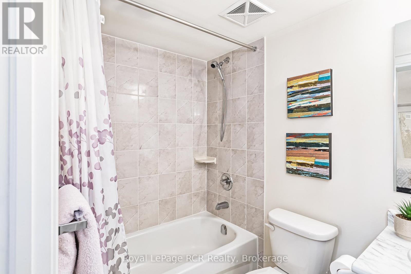 












205 - 2 COVE COURT

,
Collingwood,




Ontario
L9Y0Y6

