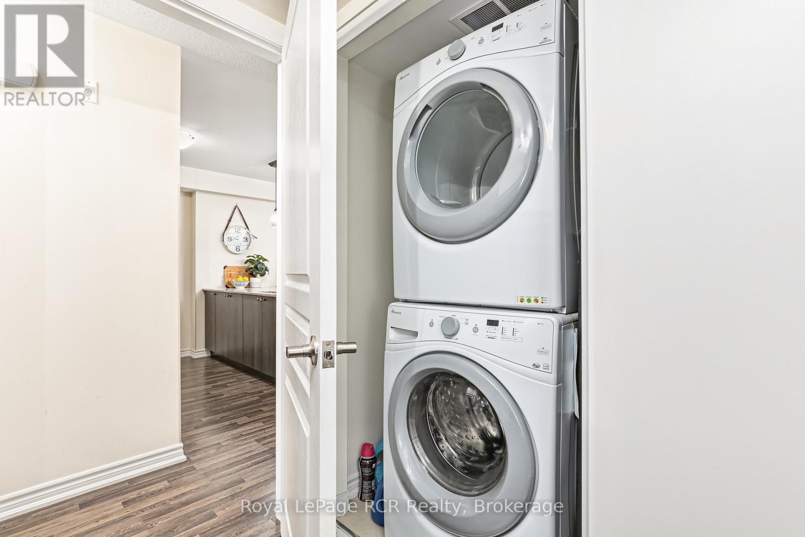 












205 - 2 COVE COURT

,
Collingwood,




Ontario
L9Y0Y6

