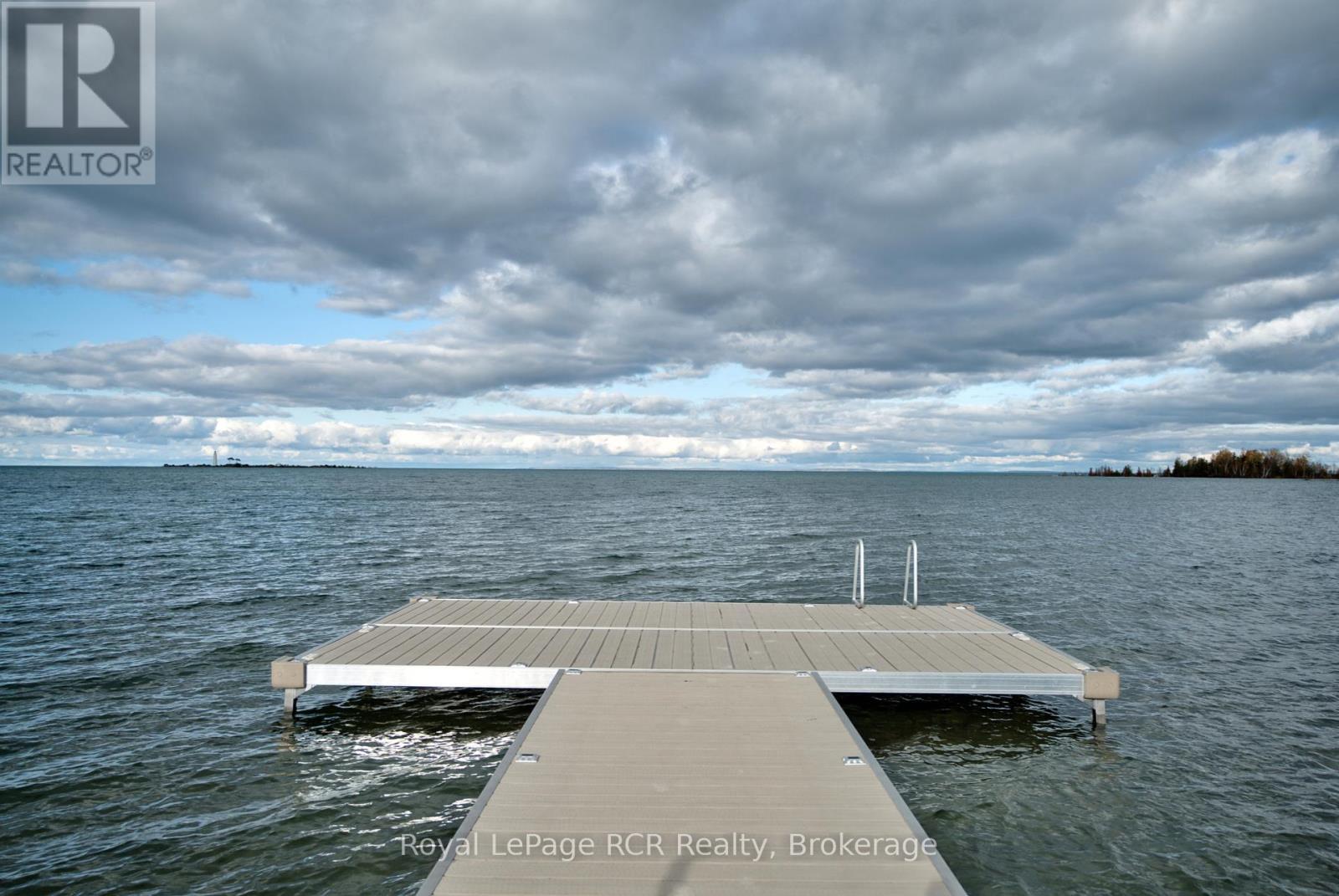 












205 - 2 COVE COURT

,
Collingwood,




Ontario
L9Y0Y6

