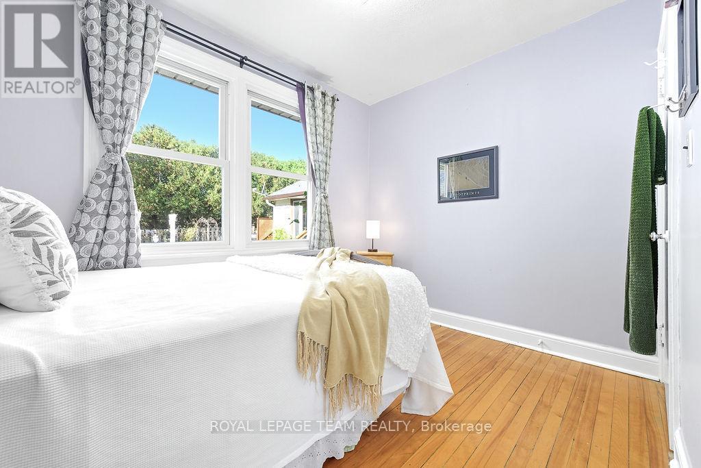 












144 OPEONGO ROAD

,
Renfrew,




Ontario
K7V2T5

