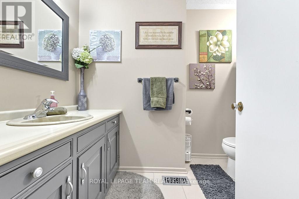 












144 OPEONGO ROAD

,
Renfrew,




Ontario
K7V2T5

