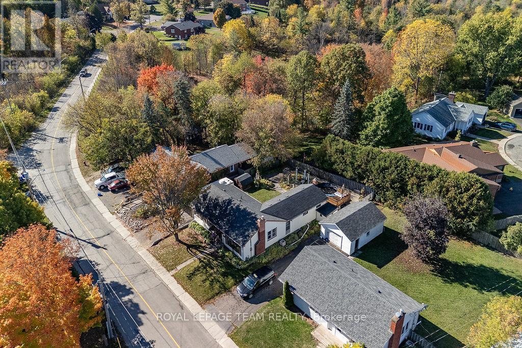 












144 OPEONGO ROAD

,
Renfrew,




Ontario
K7V2T5

