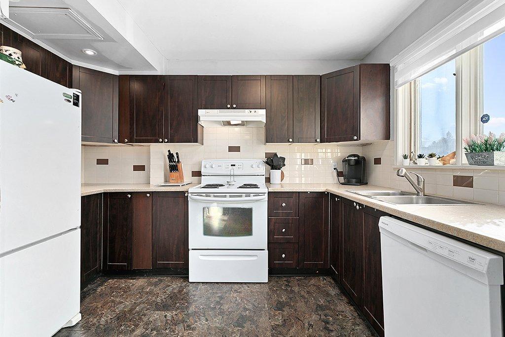 









58


Rue Yvette-Debain

,
Gatineau (Aylmer),




QC
J9H2N3

