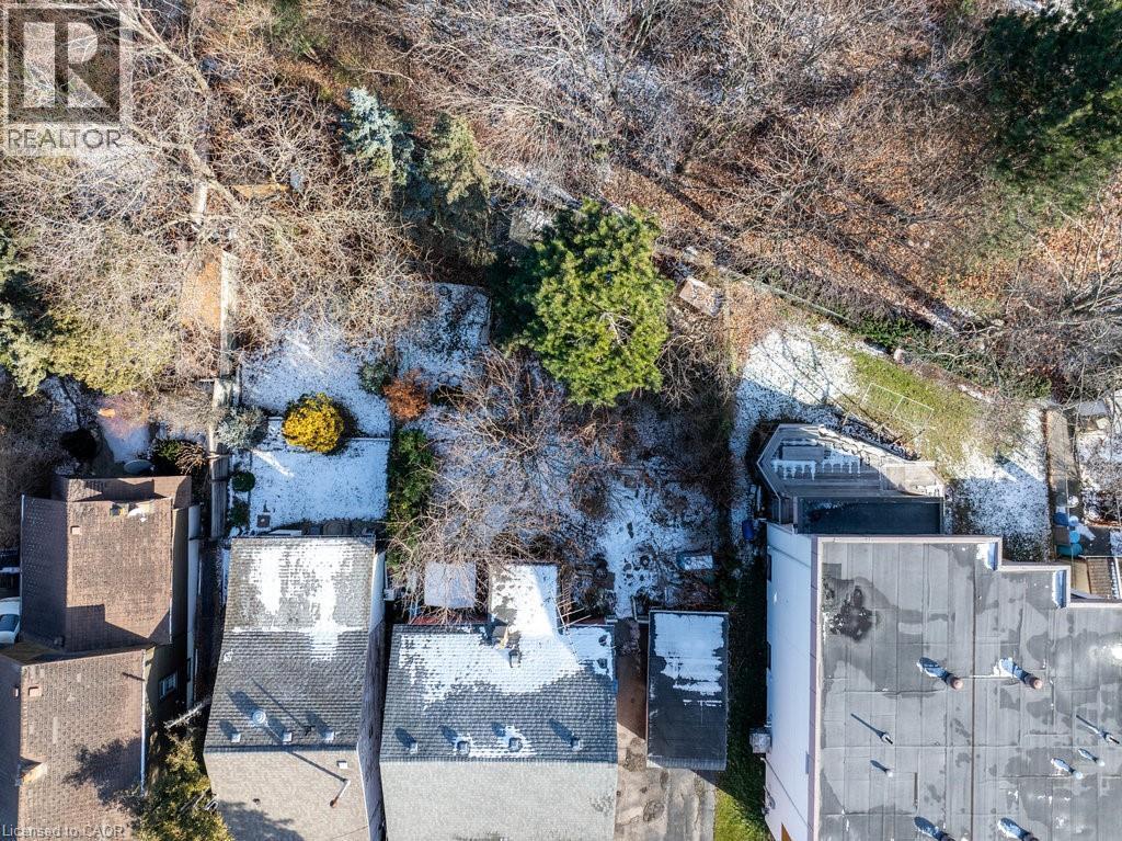 












945 BEECHWOOD Avenue

,
Mississauga,




Ontario
L5G4E3

