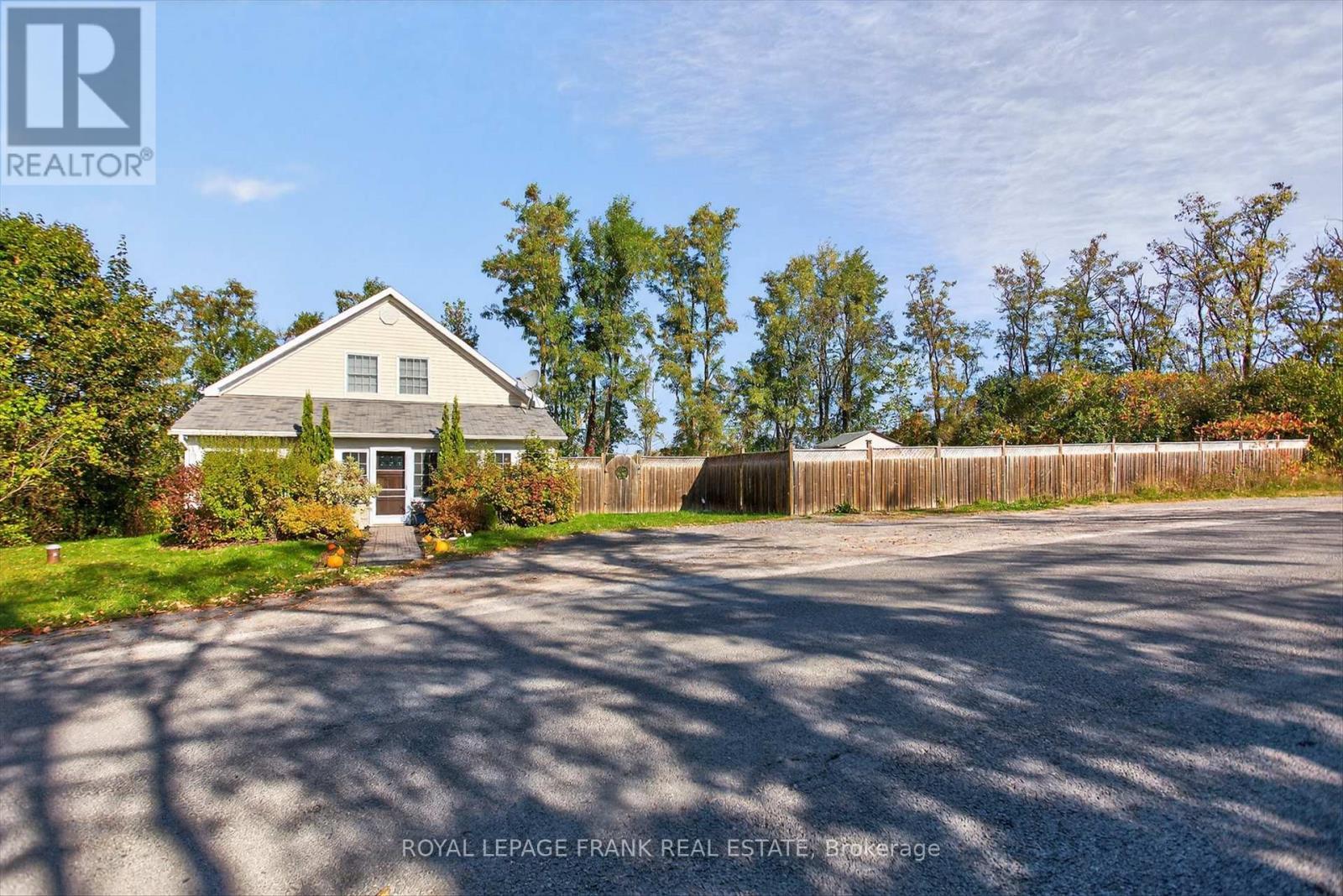 












2648 DUMMER-ASPHODEL ROAD

,
Douro-Dummer,




Ontario
K0L3A0

