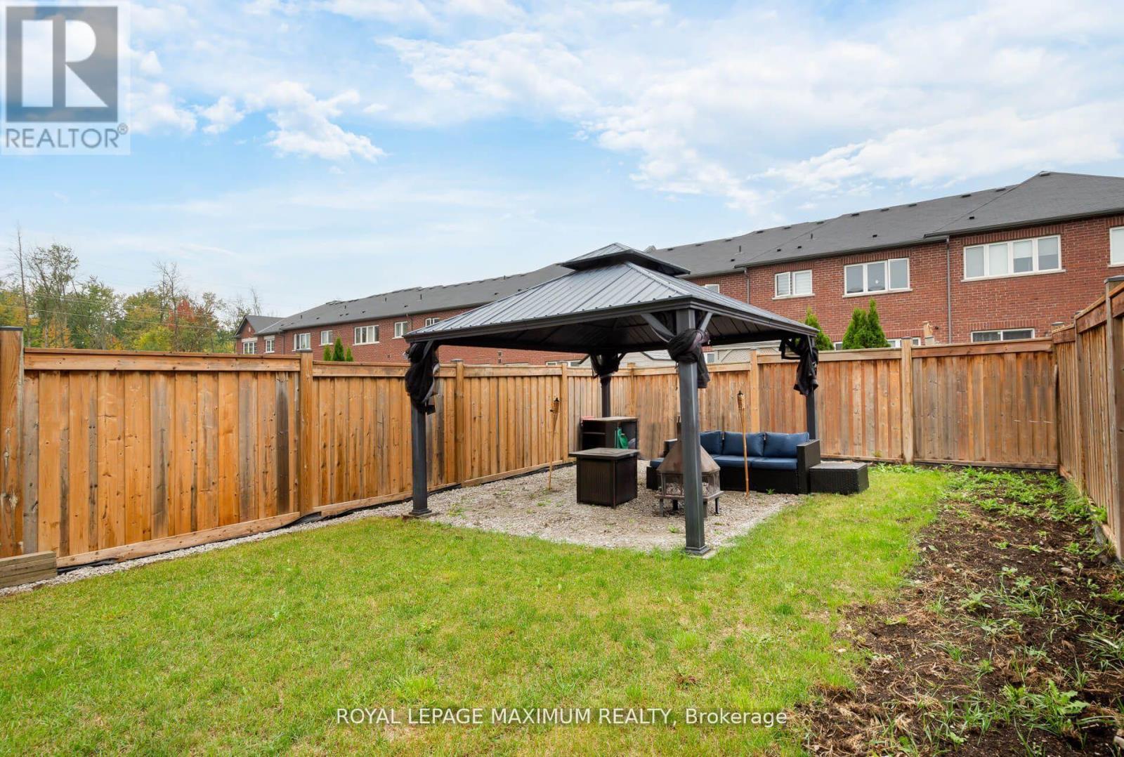 












1518 FARROW CRESCENT

,
Innisfil,




Ontario
L9S0L6

