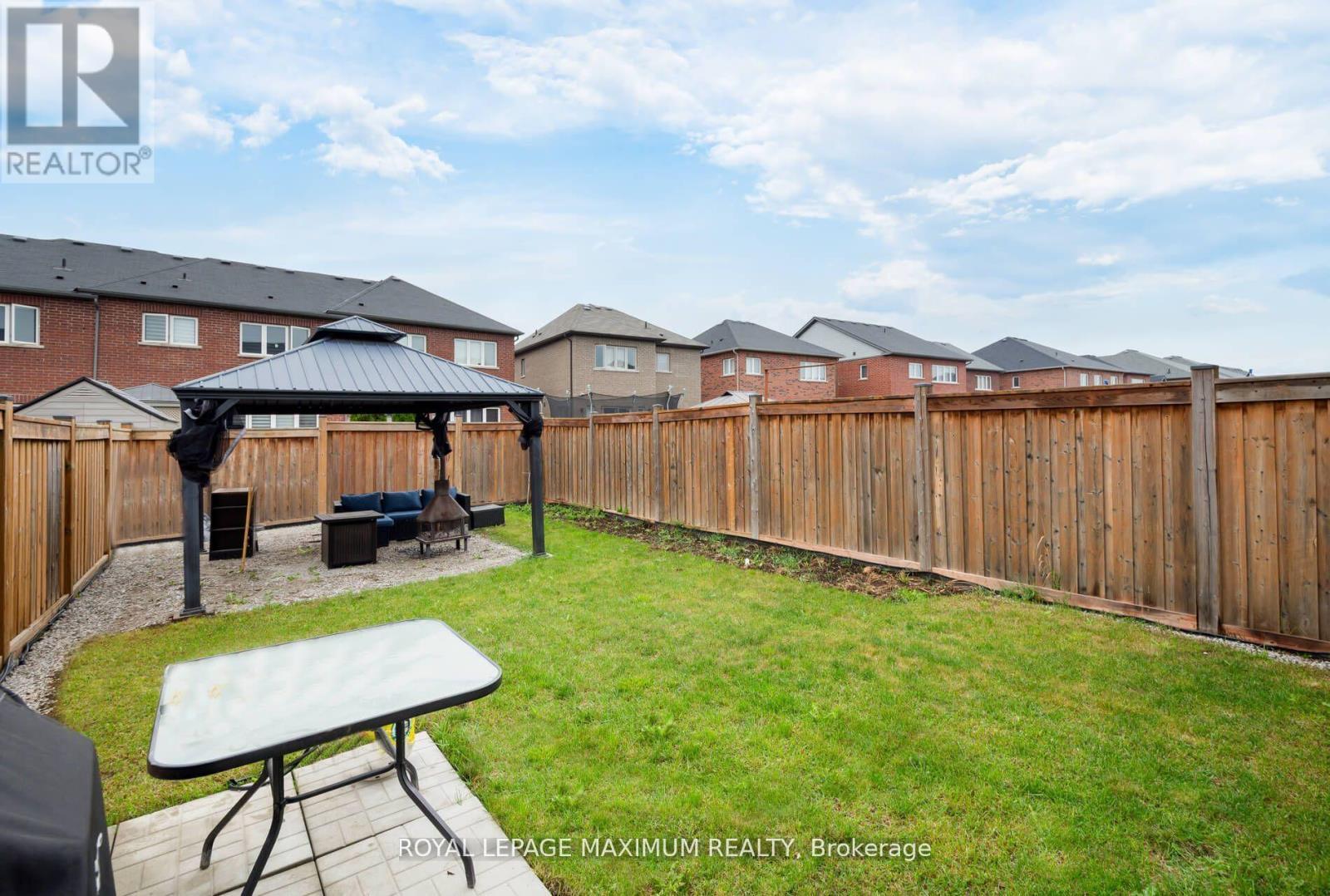 












1518 FARROW CRESCENT

,
Innisfil,




Ontario
L9S0L6

