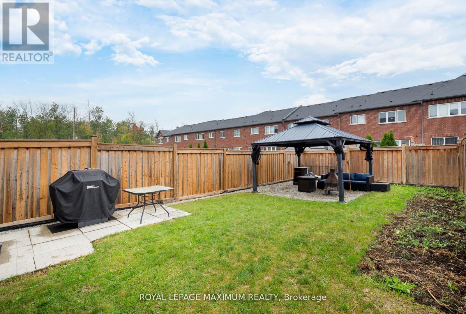 












1518 FARROW CRESCENT

,
Innisfil,




Ontario
L9S0L6

