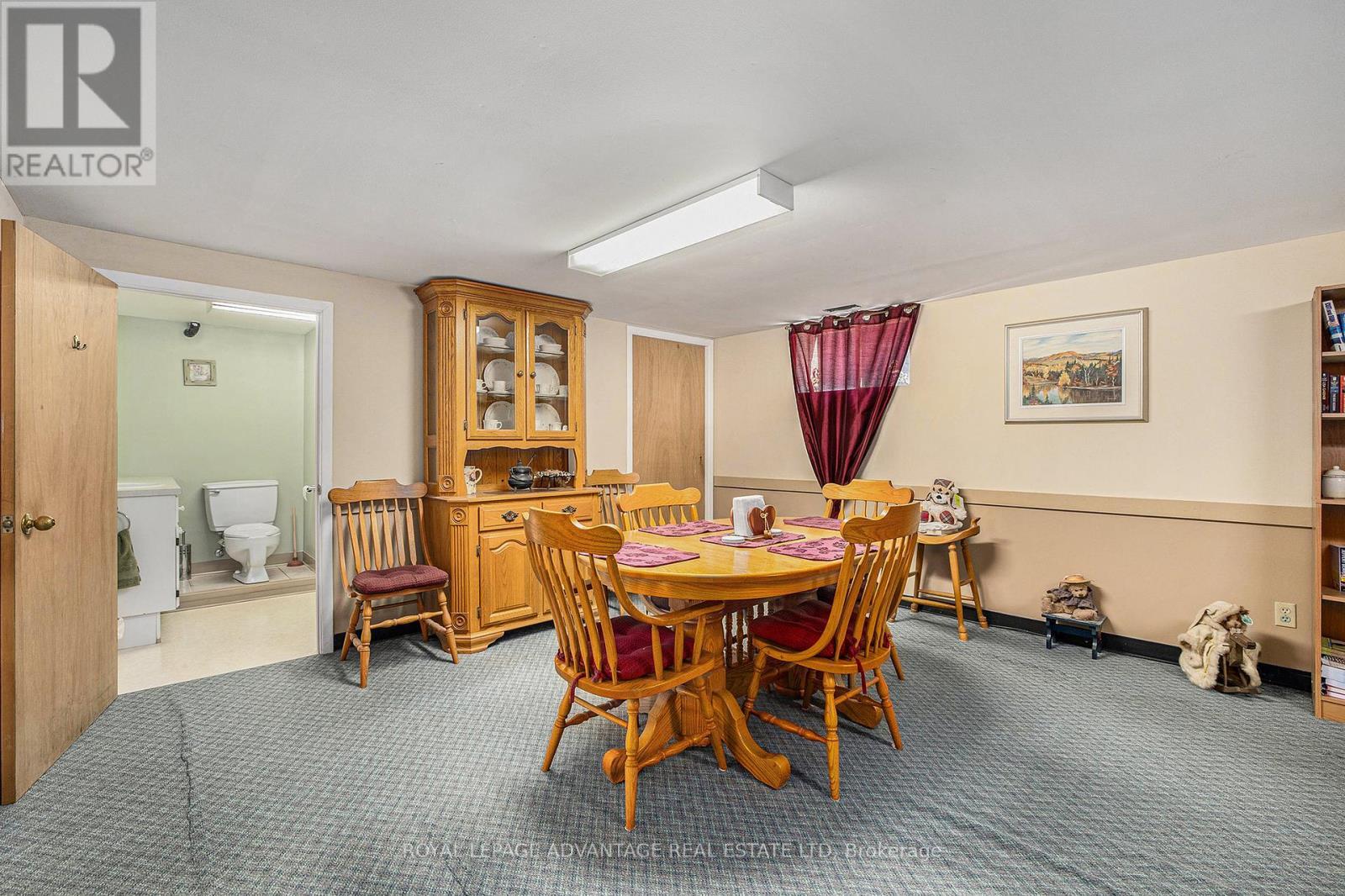 












37 WILLIAM STREET E

,
Smiths Falls,




Ontario
K7A1C3

