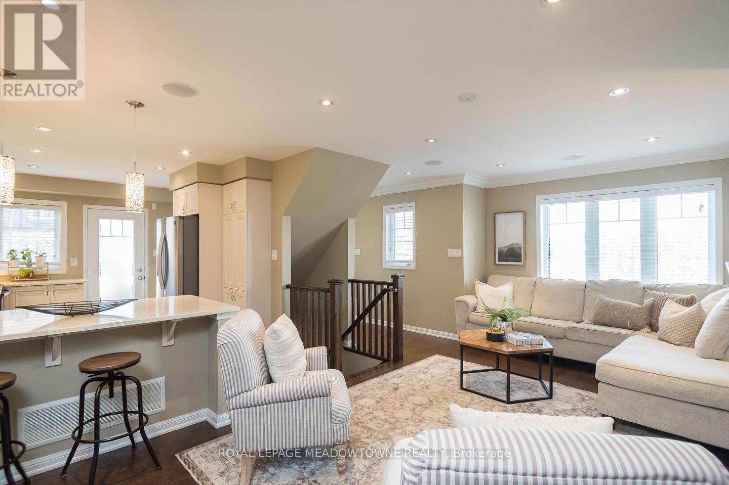 












961 NADALIN HEIGHTS

,
Milton,




Ontario
L9T8R3

