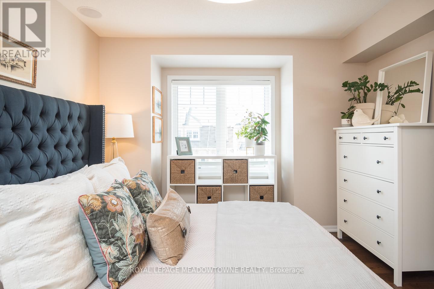 












961 NADALIN HEIGHTS

,
Milton,




Ontario
L9T8R3

