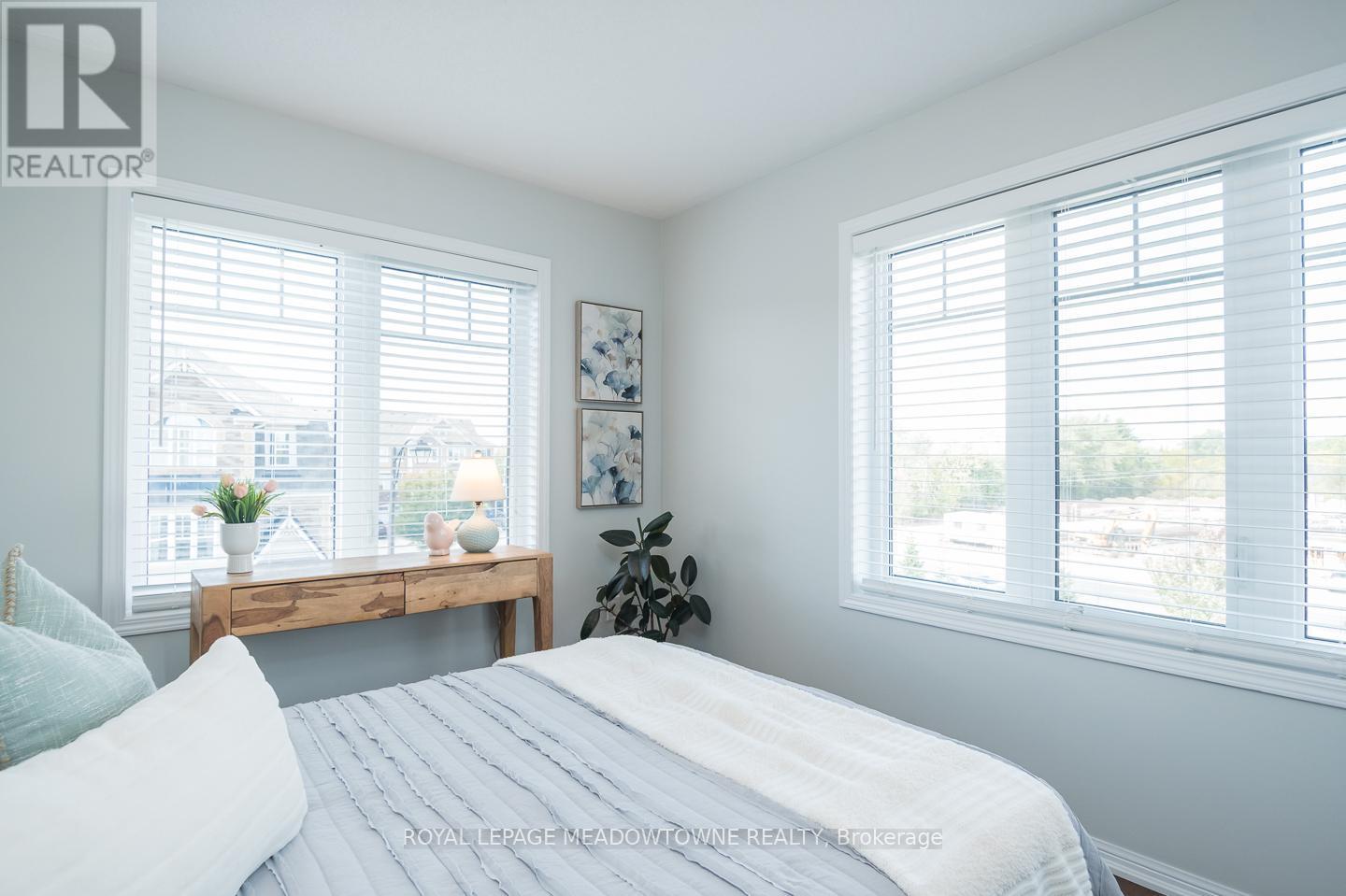 












961 NADALIN HEIGHTS

,
Milton,




Ontario
L9T8R3

