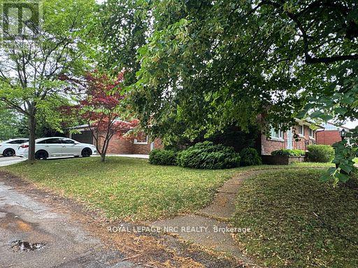 












6437 MARGARET STREET

,
Niagara Falls (Arad/Fallsview),




Ontario
L2G2T6

