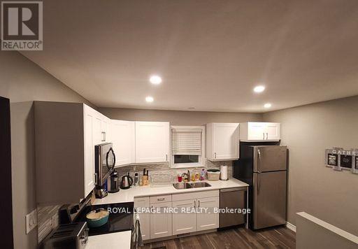 












6437 MARGARET STREET

,
Niagara Falls (Arad/Fallsview),




Ontario
L2G2T6

