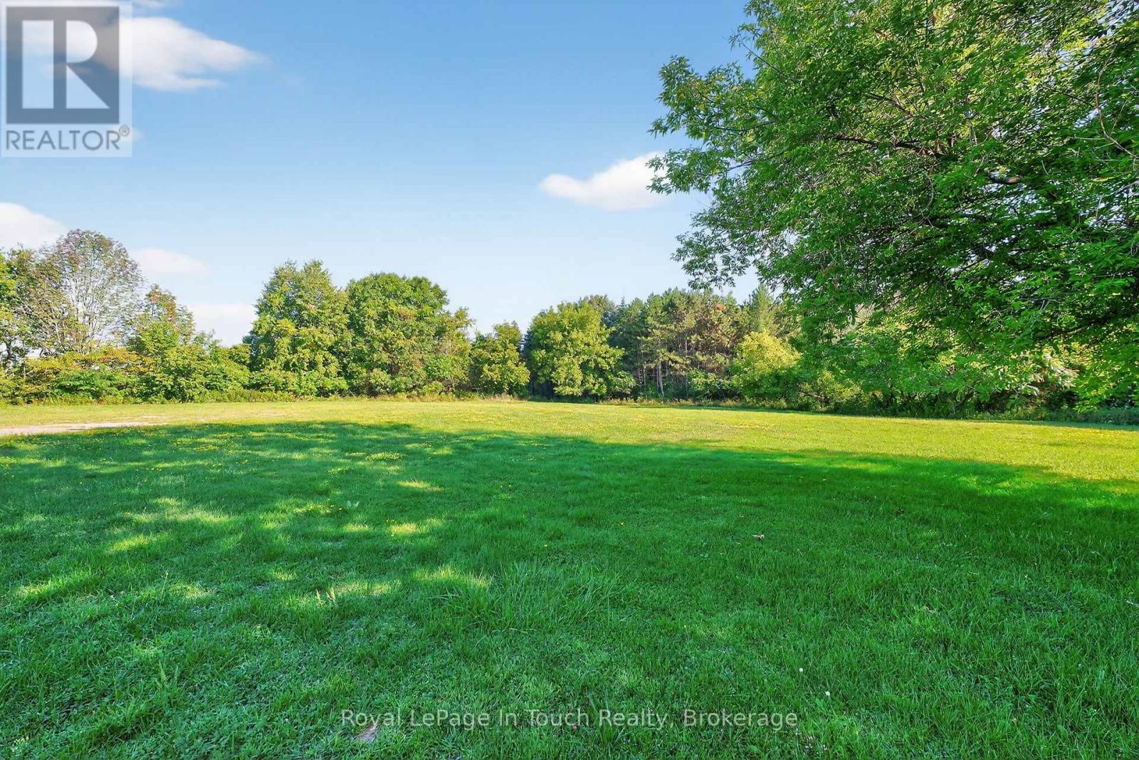 












17077 HIGHWAY 12

,
Midland,




Ontario
L4R4K3

