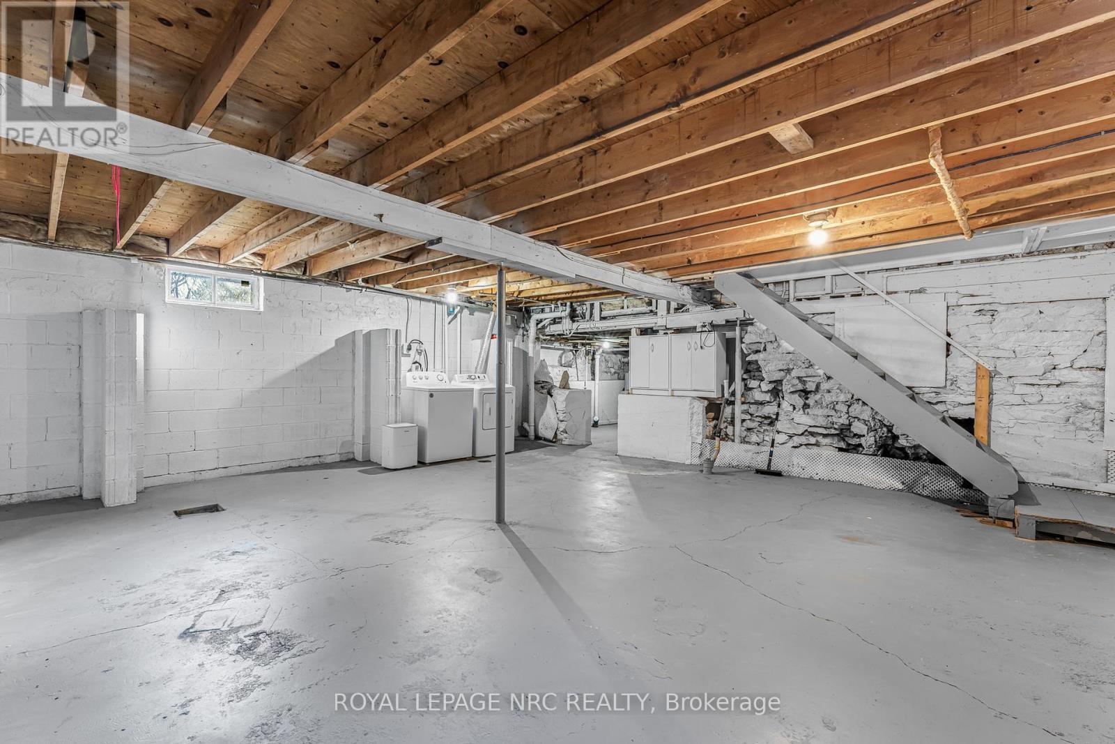 












204 GILMORE ROAD

,
Fort Erie (Central),




Ontario
L2A2M3

