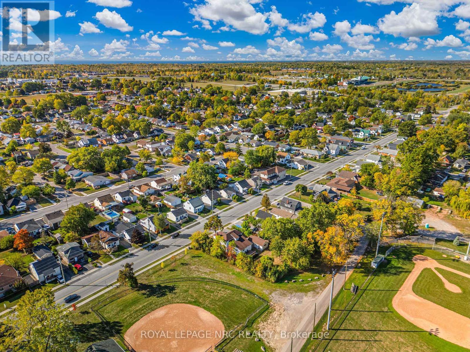 












204 GILMORE ROAD

,
Fort Erie (Central),




Ontario
L2A2M3

