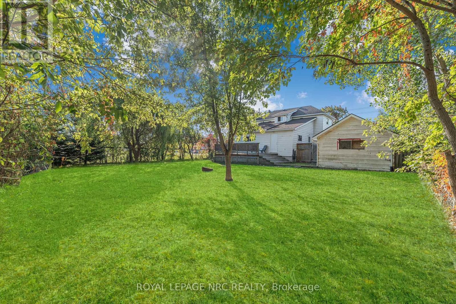












204 GILMORE ROAD

,
Fort Erie (Central),




Ontario
L2A2M3

