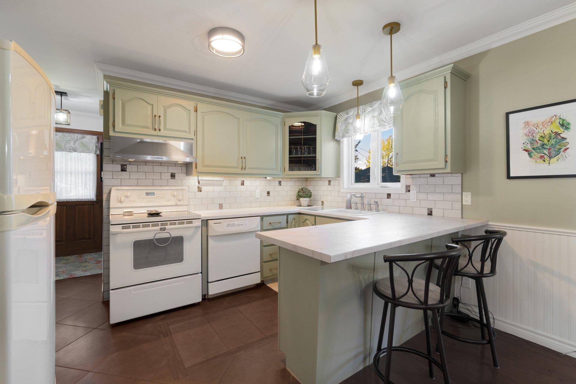 









3100


Rue des Améthystes

,
Sherbrooke (Fleurimont),




QC
J1G4P9

