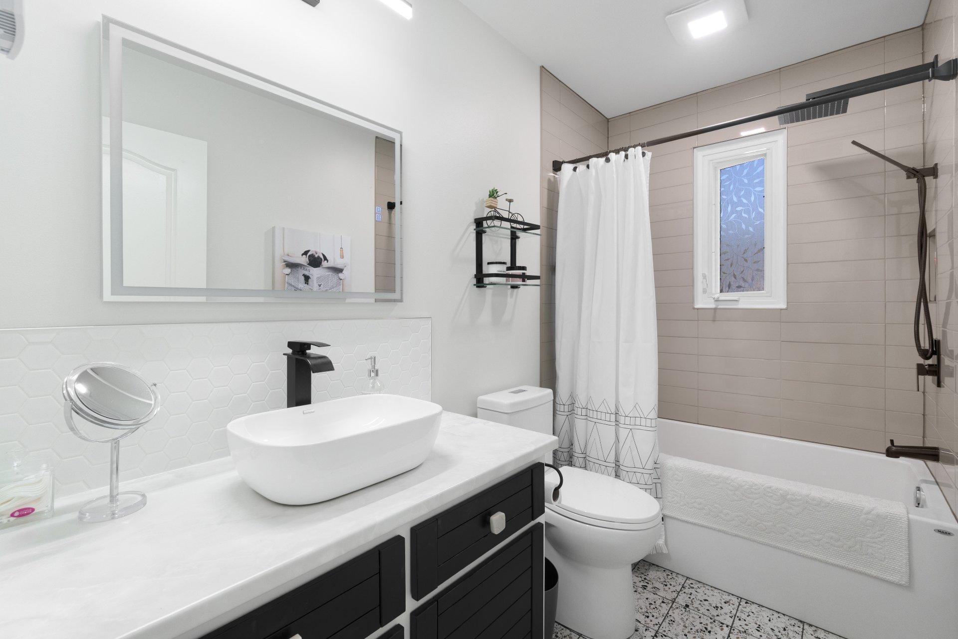









3100


Rue des Améthystes

,
Sherbrooke (Fleurimont),




QC
J1G4P9

