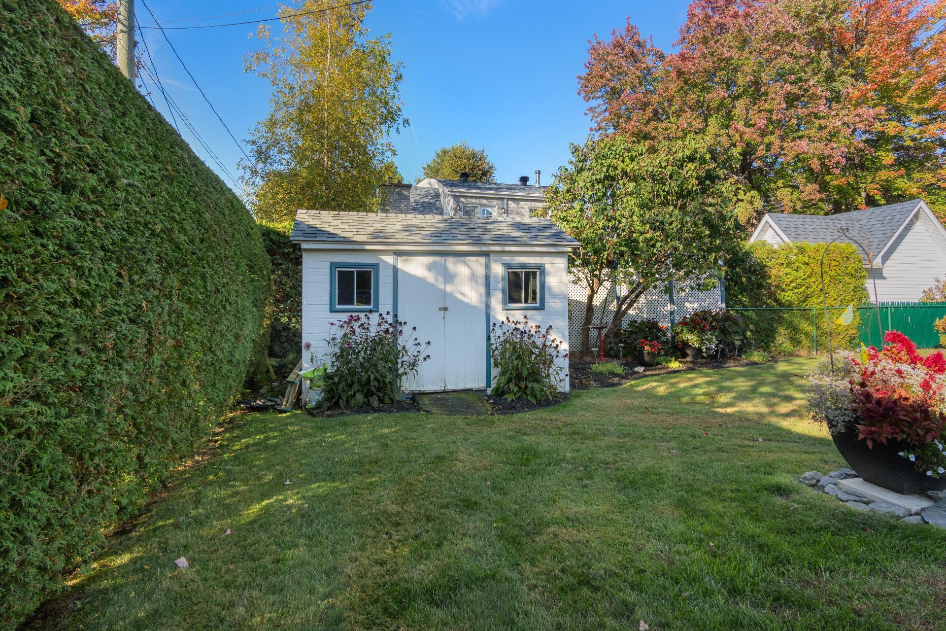 









3100


Rue des Améthystes

,
Sherbrooke (Fleurimont),




QC
J1G4P9

